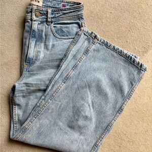 Sezane Light Wash Cropped Ankle Jeans